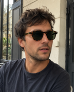MOSCOT