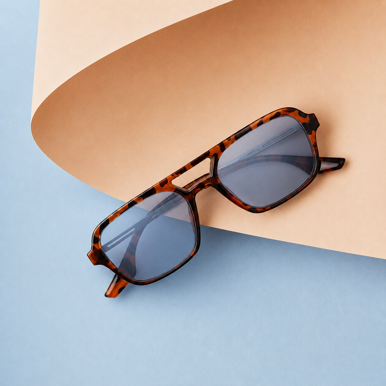 L’Éclipse – Lunettes Élégance™ Le détail qui attire les regards